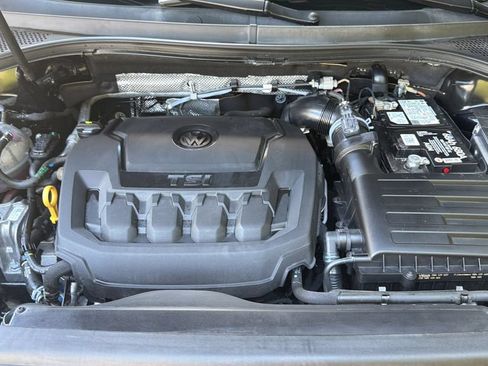 Certified 2020 Volkswagen Tiguan SE R-Line FWD image 35