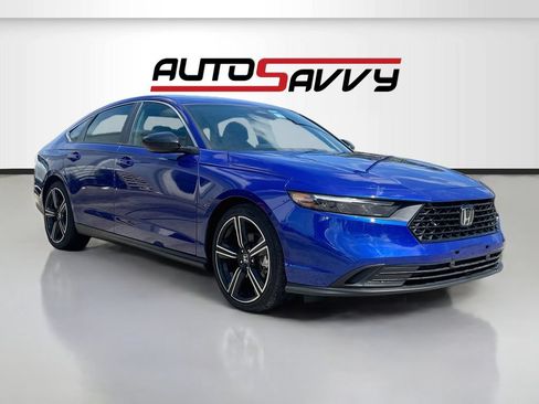 Used 2025 Honda Accord Sport image 1