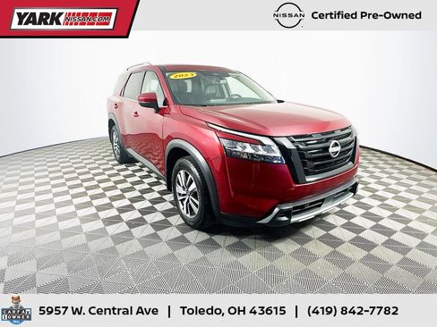 Certified 2023 Nissan Pathfinder SL w/ Black Appearance Package AWD/4WD image 1