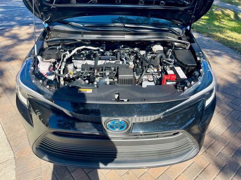 Used 2025 Toyota Corolla LE image 16