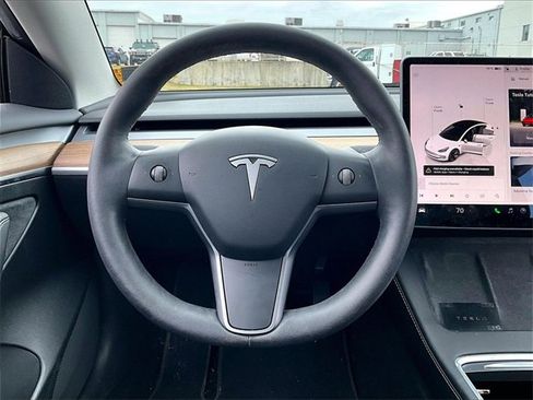 Used 2022 Tesla Model 3 Long Range image 16