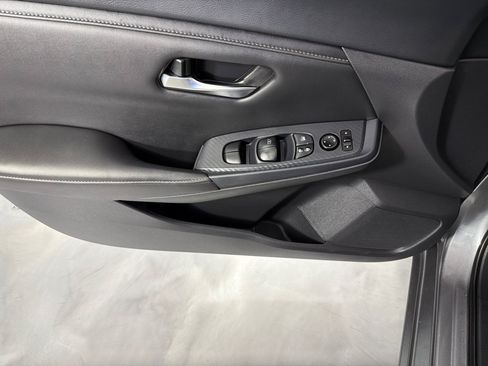 Used 2023 Nissan Sentra SV FWD image 10