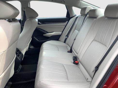 Used 2020 Honda Accord Touring image 44