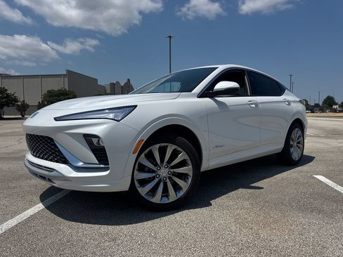 New 2026 Buick Envista Avenir FWD image 1