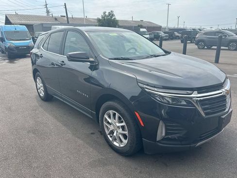 Used 2022 Chevrolet Equinox LT AWD/4WD image 11