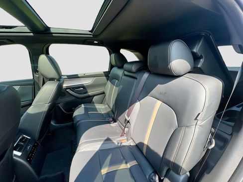 Used 2025 MAZDA CX-70 Plug-In Hybrid w/ Premium Plus image 28