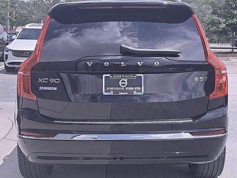 Used 2023 Volvo XC90 B5 Plus w/ Protection Package Premier AWD/4WD image 14