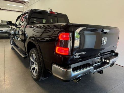 Used 2019 RAM 1500 Laramie AWD/4WD image 7