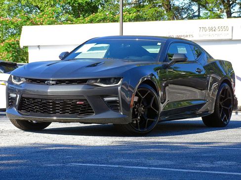 Used 2016 Chevrolet Camaro SS RWD image 5