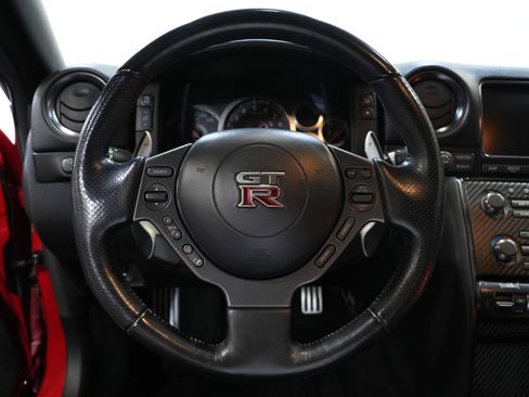 Used 2013 Nissan GT-R Premium image 33