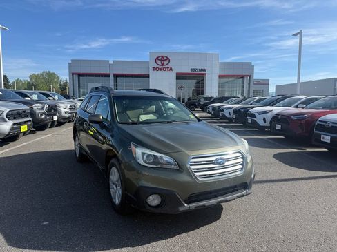 Used 2015 Subaru Outback 2.5i Premium AWD/4WD image 1