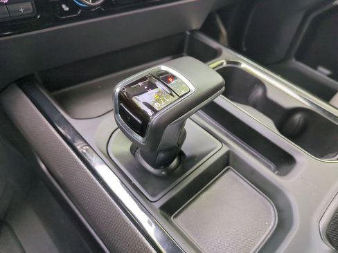 Used 2022 Chevrolet Silverado 1500 ZR2 w/ Technology Package image 27