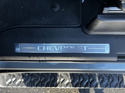 Used 2025 Chevrolet Tahoe Z71 image 16