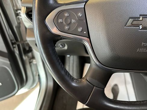 Used 2021 Chevrolet Traverse RS AWD/4WD image 11