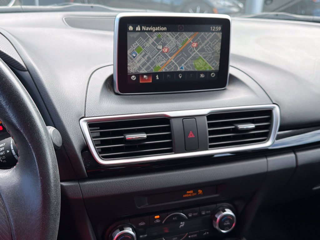 Used 2014 MAZDA MAZDA3 i Touring w/ Technology Package FWD image 7
