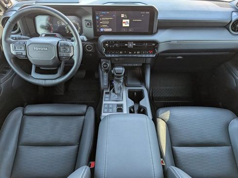 Used 2024 Toyota Land Cruiser image 5