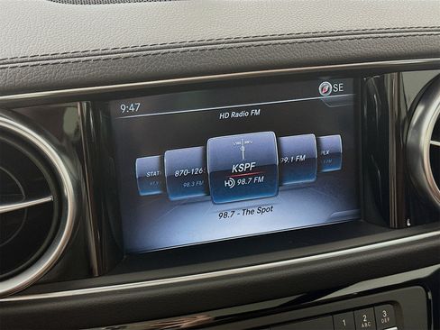 Used 2017 Mercedes-Benz SL 550 image 16