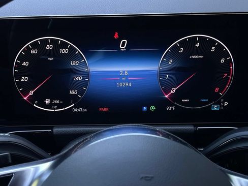 Used 2025 Mercedes-Benz GLA 250 image 16