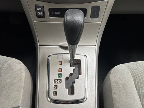 Used 2013 Toyota Corolla LE image 24