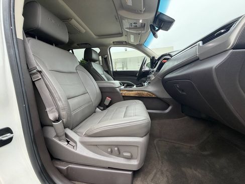 Used 2015 GMC Yukon Denali w/ Premium Package AWD/4WD image 7