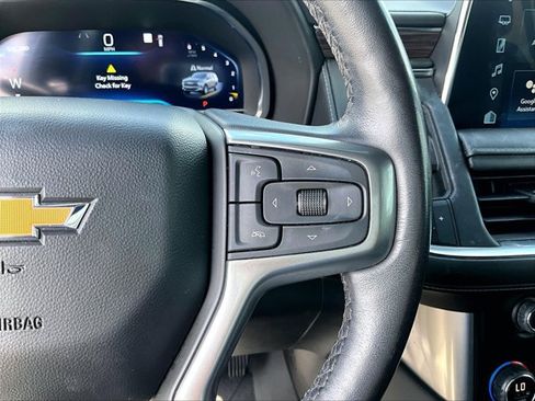 Used 2022 Chevrolet Tahoe LT w/ Luxury Package RWD image 21