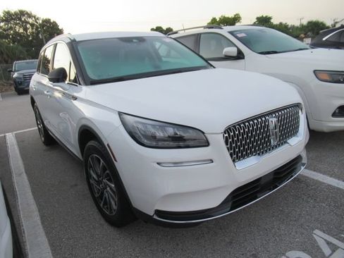 Certified 2022 Lincoln Corsair FWD w/ Equipment Group 101A image 1