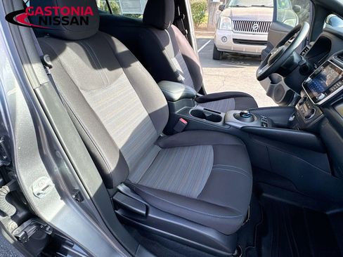 Used 2023 Nissan Leaf S image 34