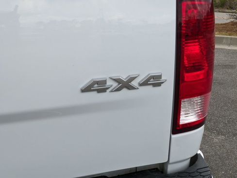 Used 2022 RAM 1500 Tradesman w/ Chrome Appearance Group AWD/4WD image 21