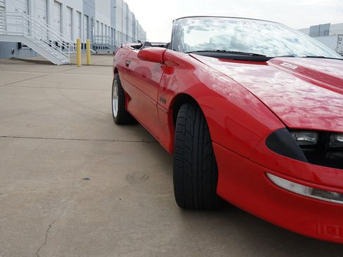 Used 1995 Chevrolet Camaro Z28 image 33