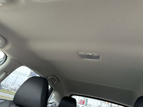 Used 2023 Subaru Crosstrek 2.0i image 18