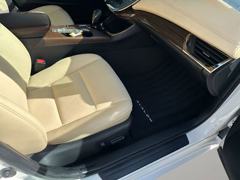 Used 2015 Toyota Avalon XLE Touring image 15