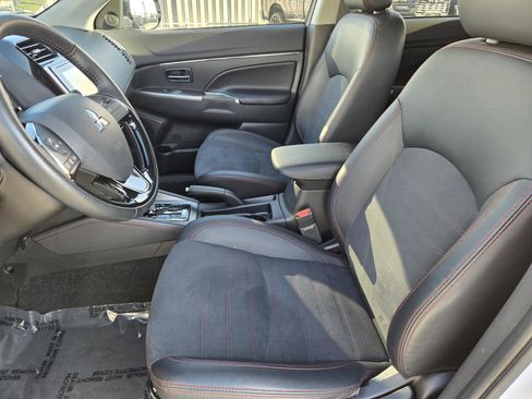 Used 2024 Mitsubishi Outlander Sport SE image 21