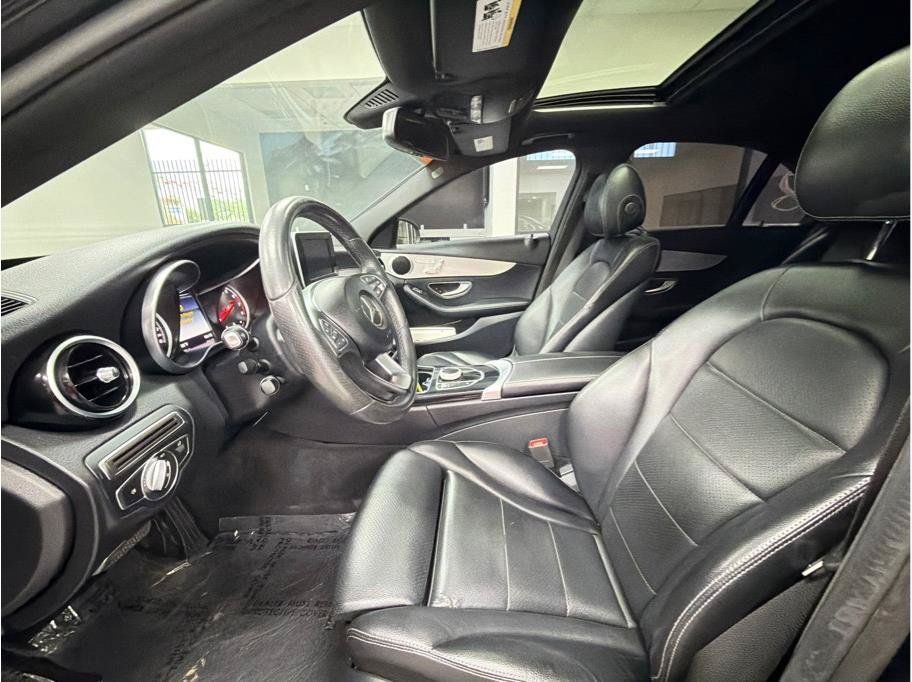 Used 2018 Mercedes-Benz C 300 Sedan image 5
