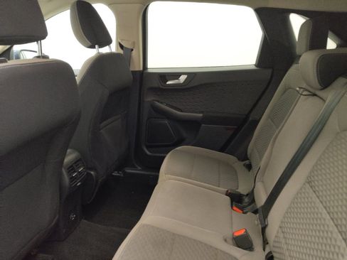 Used 2020 Ford Escape SE FWD image 18
