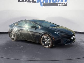 Used 2024 Toyota Prius XLE video 1