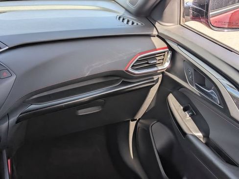 Used 2022 Chevrolet TrailBlazer RS FWD image 15