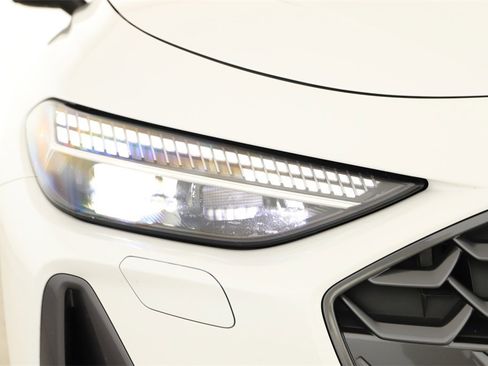 Used 2025 Audi A5 2.0T Prestige w/ 19" Wheel Package image 34