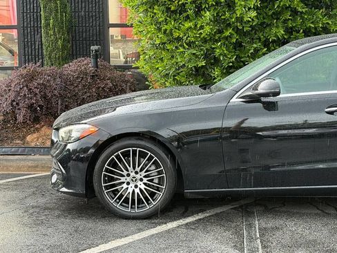 Used 2022 Mercedes-Benz C 300 Sedan w/ Exclusive Trim Package image 10