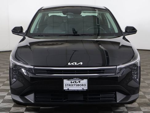Used 2025 Kia K4 LX image 9