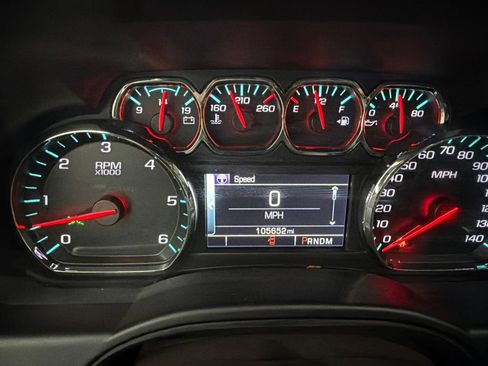 Used 2015 Chevrolet Tahoe LT RWD image 16