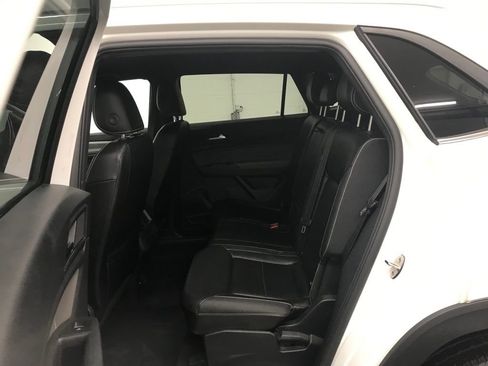 Used 2021 Volkswagen Atlas Cross Sport SE image 24