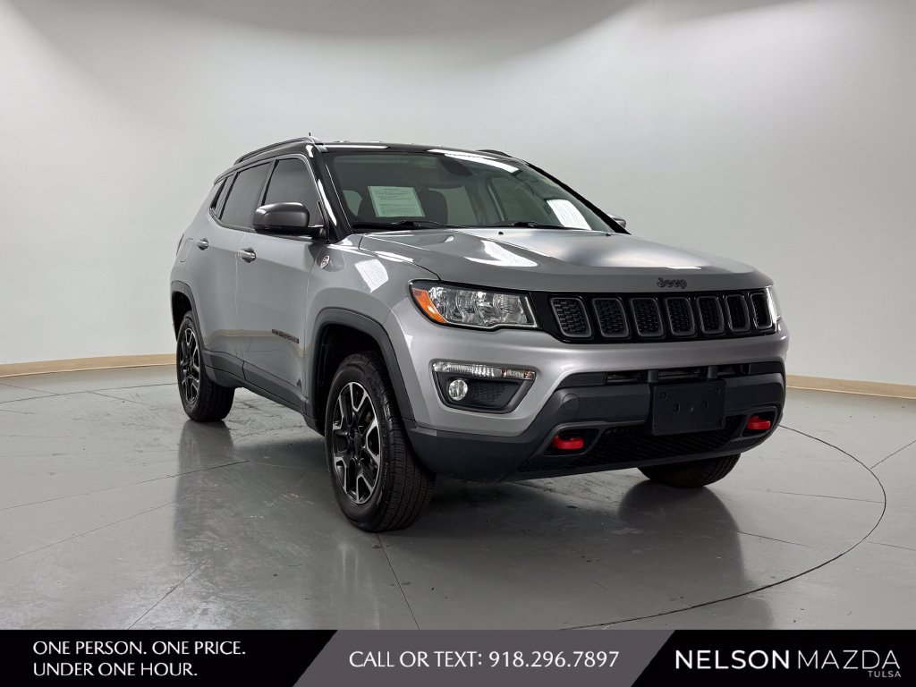 Used 2020 Jeep Compass Trailhawk AWD/4WD image 3
