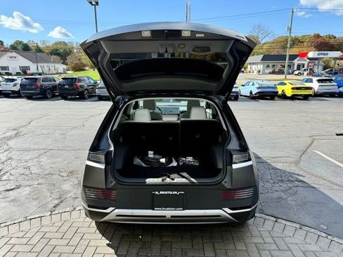 Used 2023 Hyundai Ioniq 5 SEL image 13