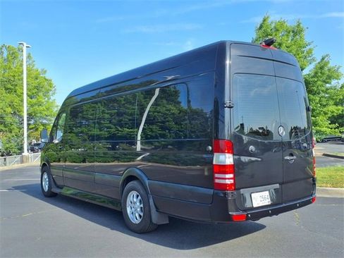 Used 2014 Mercedes-Benz Sprinter 2500 image 21