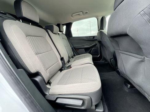 Used 2022 Ford Escape SE image 20