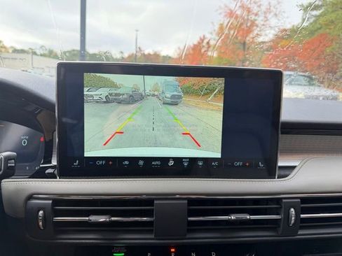 New 2026 Lincoln Corsair Premiere image 17