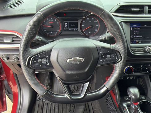 Used 2022 Chevrolet TrailBlazer RS FWD image 15