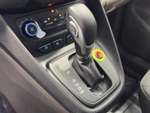Used 2020 Ford Transit Connect XL FWD image 25
