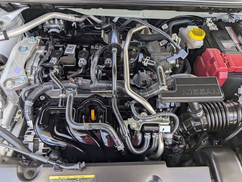 Used 2025 Nissan Sentra SV FWD image 35