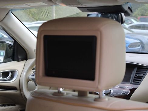 Used 2013 INFINITI JX35 AWD w/ Premium Pkg image 20